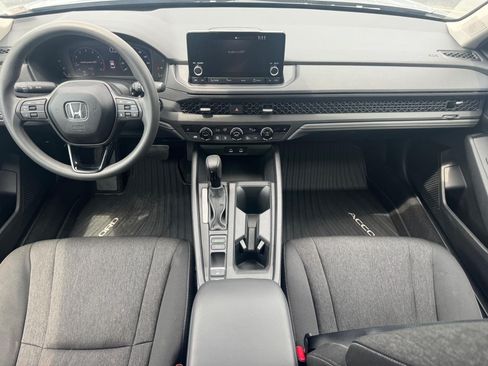 Certified 2025 Honda Accord SE image 12