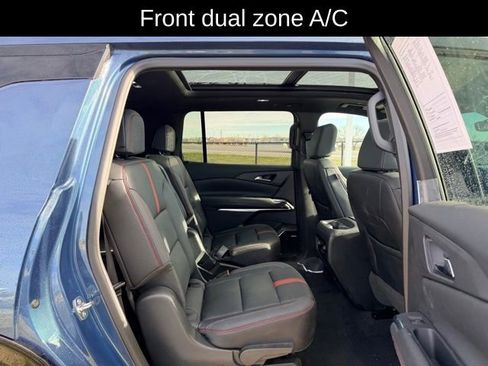 Certified 2025 Chevrolet Traverse RS image 10