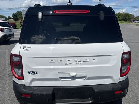 Used 2026 Ford Bronco Sport Outer Banks w/ Outer Banks Tech Package+ AWD/4WD image 4