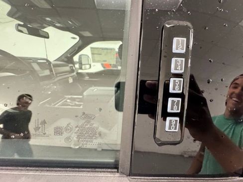 New 2026 Ford F250 Platinum image 12