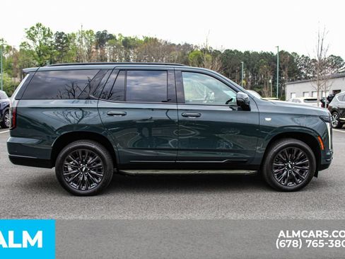 Used 2025 Cadillac Escalade Sport AWD/4WD image 8
