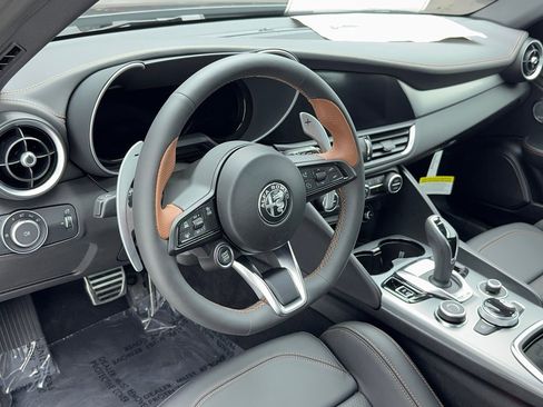 New 2025 Alfa Romeo Giulia w/ Driving Assist Package image 13