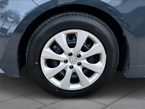 Used 2024 Toyota Corolla LE image 11