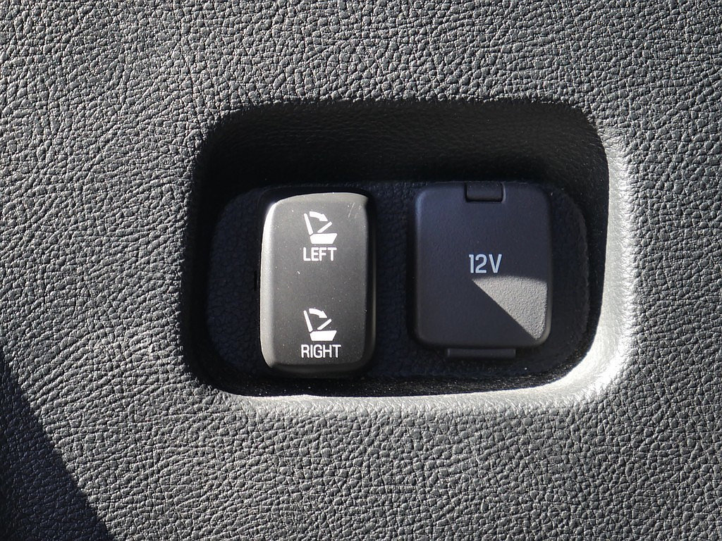 Used 2020 Ford Edge ST w/ Cold Weather Package AWD/4WD image 56
