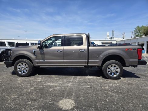Used 2019 Ford F250 King Ranch AWD/4WD image 4