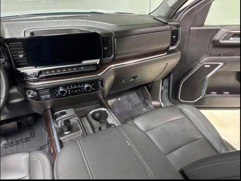 Used 2024 GMC Sierra 1500 Elevation w/ Elevation Premium Package AWD/4WD image 25