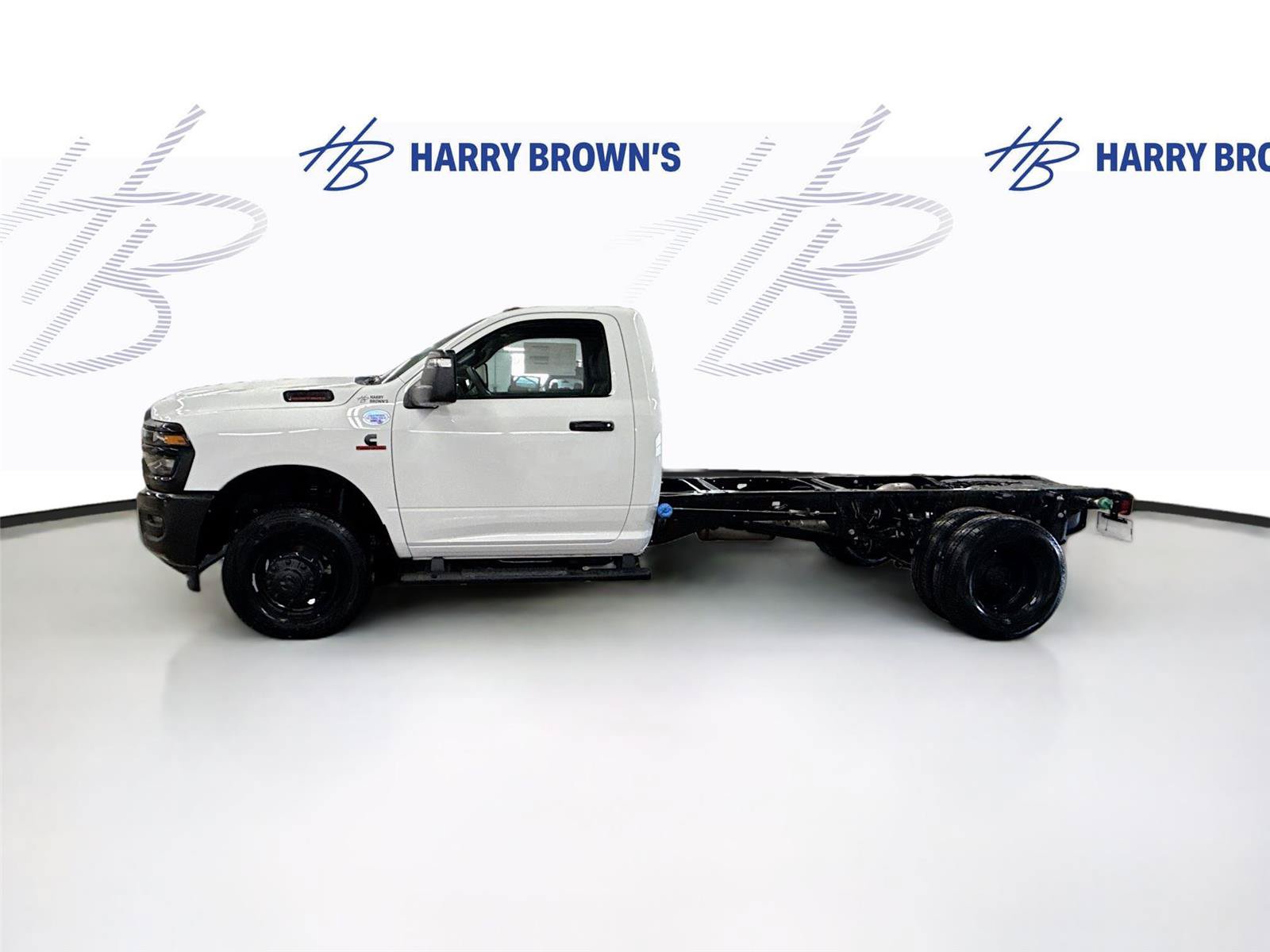 New 2026 RAM 3500 Tradesman AWD/4WD image 21