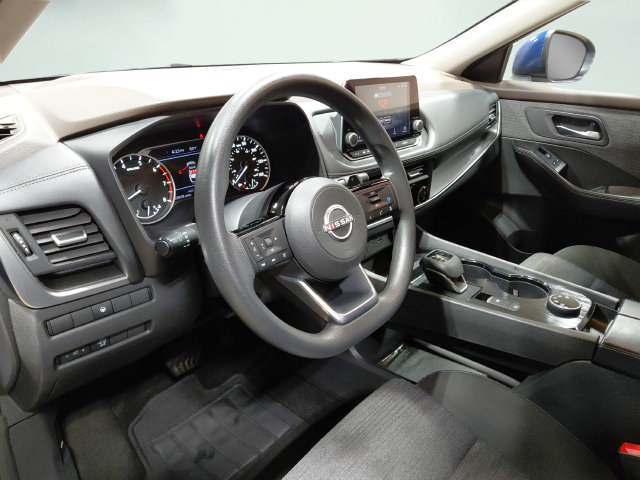 Used 2023 Nissan Rogue SV AWD/4WD image 25