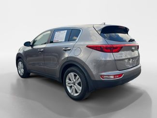 Used 2017 Kia Sportage LX FWD video 3
