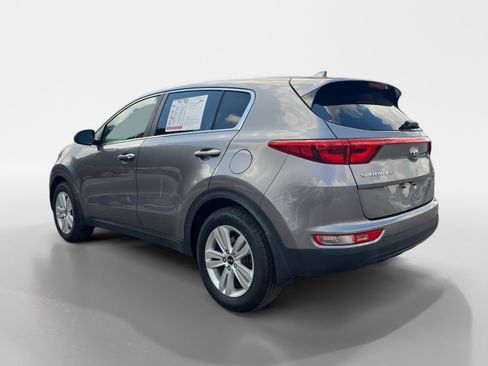 Used 2017 Kia Sportage LX FWD image 3