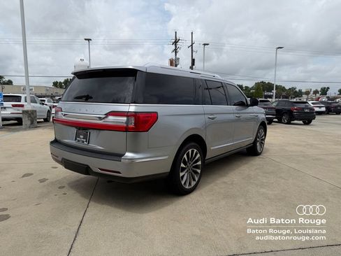 Used 2020 Lincoln Navigator L Reserve RWD image 2