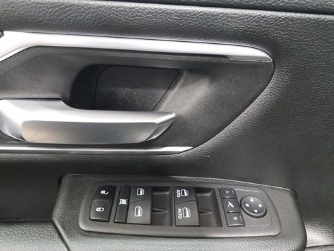 Certified 2022 RAM 1500 Big Horn image 28