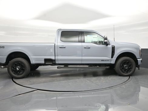 New 2026 Ford F350 Lariat w/ Black Appearance Package image 4