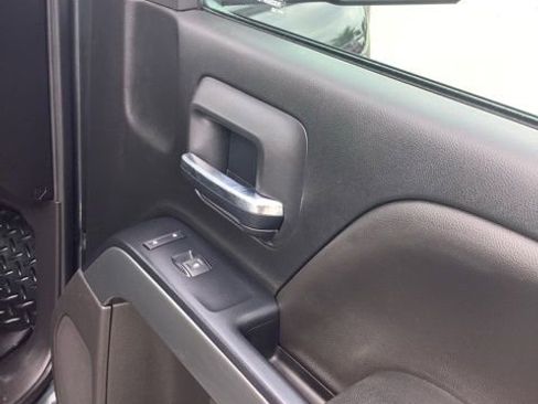 Used 2018 Chevrolet Silverado 1500 LT w/ LT Eassist Package image 24