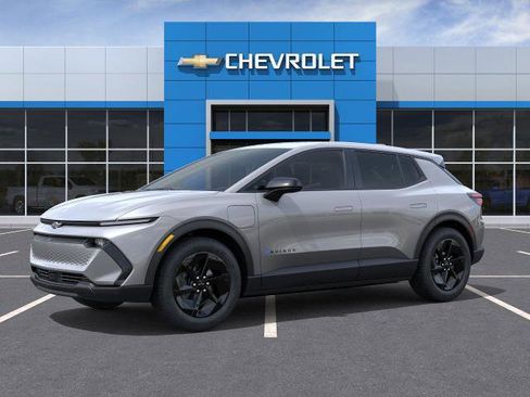 New 2026 Chevrolet Equinox EV LT image 2