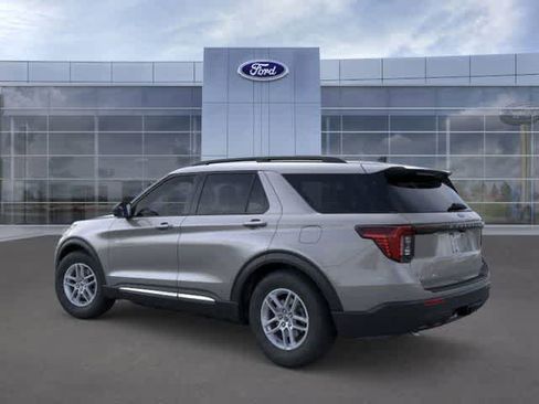 New 2025 Ford Explorer Active image 4
