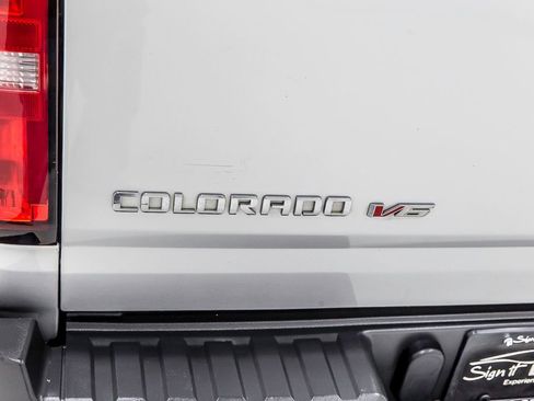 Used 2018 Chevrolet Colorado LT image 5