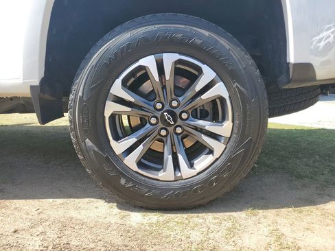 Used 2021 Chevrolet Colorado Z71 AWD/4WD image 6