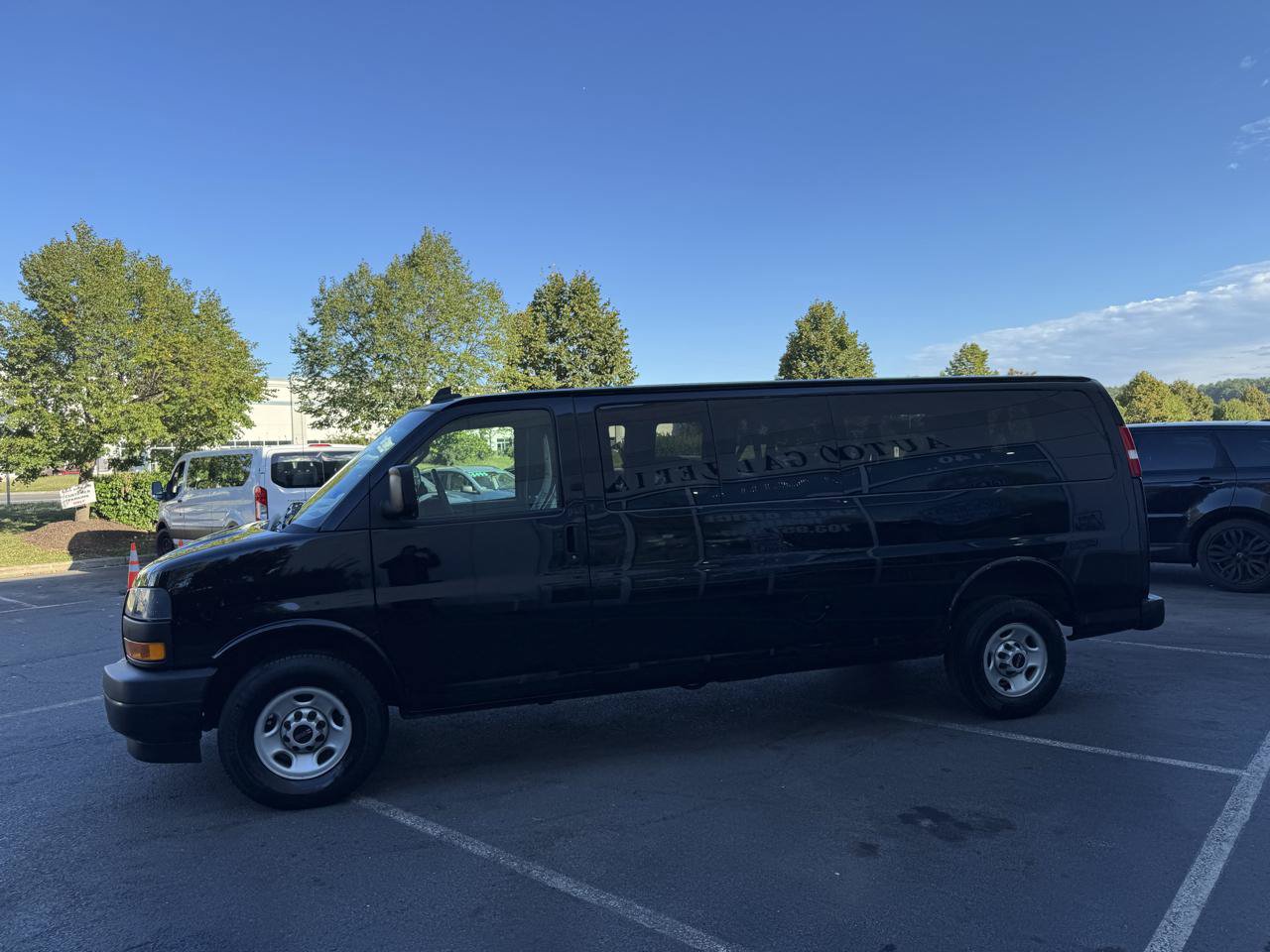 Used 2020 GMC Savana 3500 LS RWD image 9