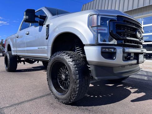 Used 2022 Ford F250 Lariat w/ Black Appearance Package image 2