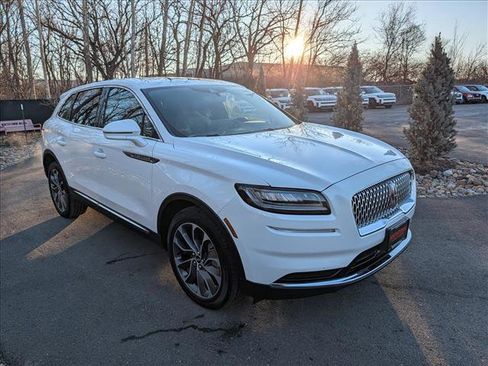 Certified 2023 Lincoln Nautilus Reserve image 7