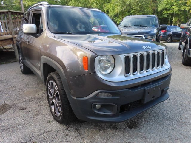 Used 2017 Jeep Renegade Limited AWD/4WD image 4