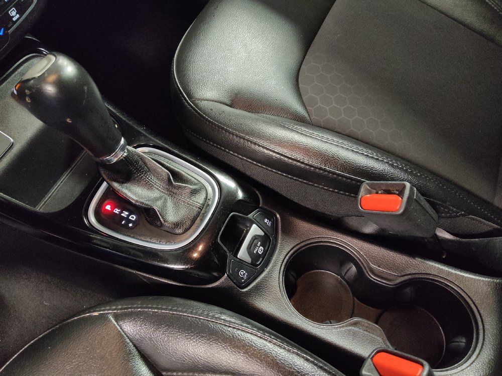 Used 2019 Jeep Compass Latitude FWD image 26