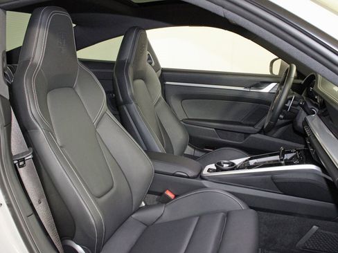 Certified 2024 Porsche 911 Carrera 4 image 36