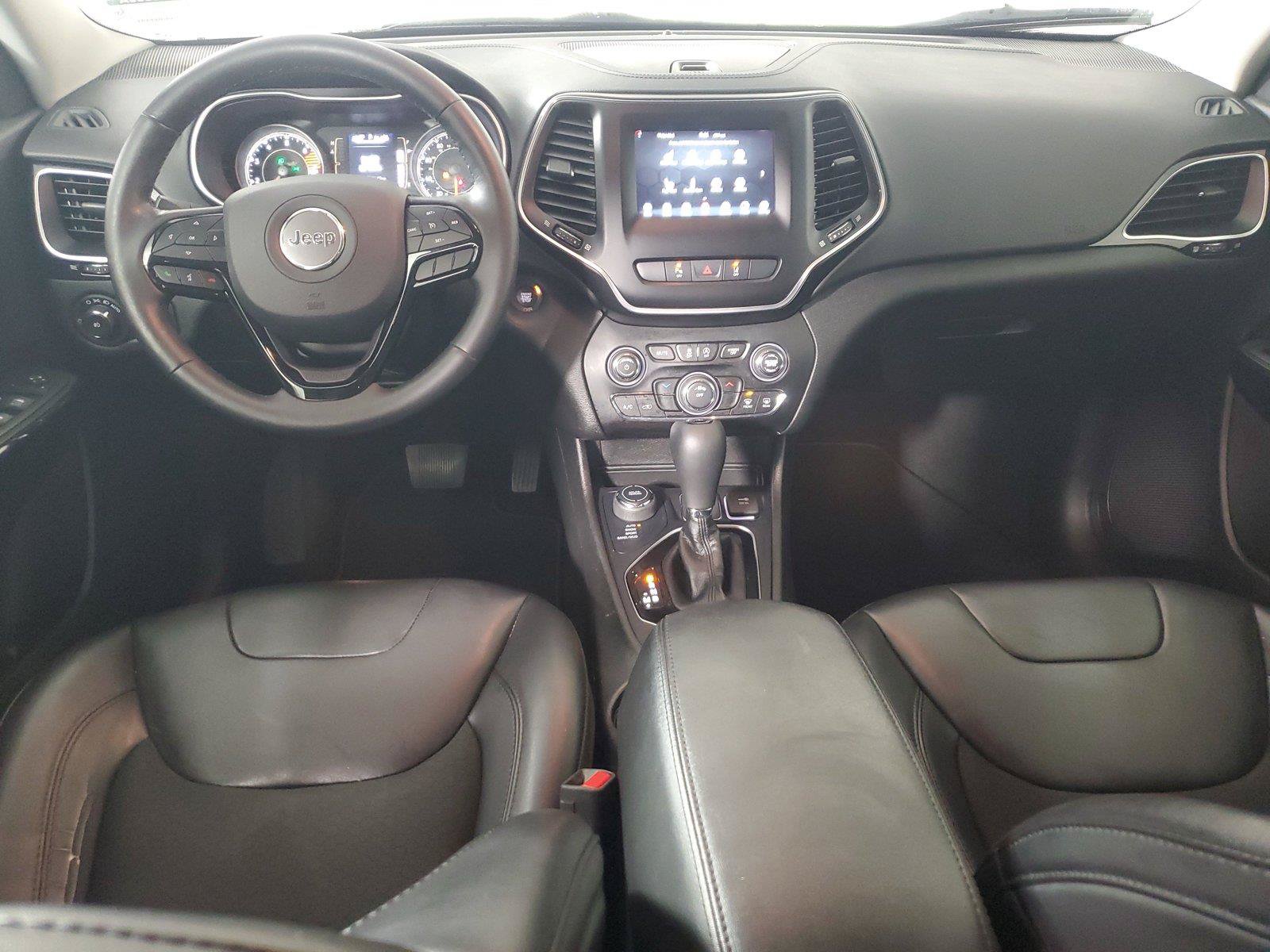 Used 2021 Jeep Cherokee Latitude Plus AWD/4WD image 13