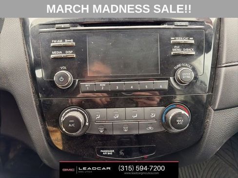 Used 2017 Nissan Rogue S image 21