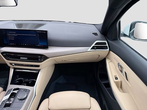 Certified 2025 BMW 330i Sedan image 20