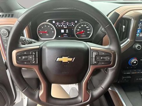 Used 2023 Chevrolet Silverado 2500 High Country AWD/4WD image 31