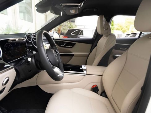 Used 2026 Mercedes-Benz GLC 300 image 14