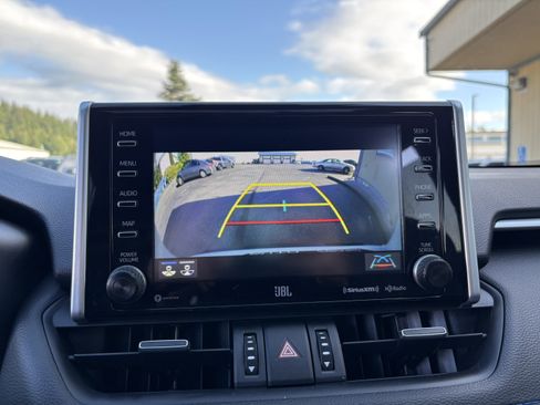Used 2021 Toyota RAV4 XSE AWD/4WD image 31