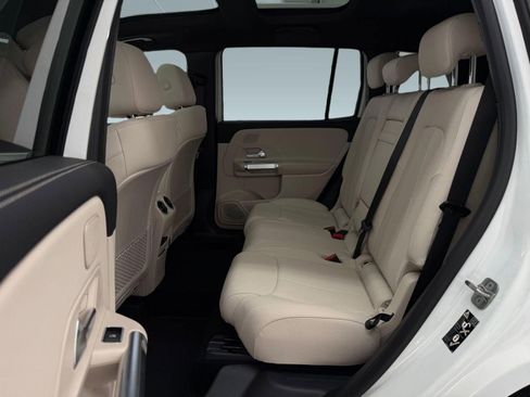 New 2026 Mercedes-Benz GLB 250 image 12