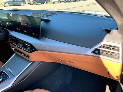 Used 2025 BMW i4 eDrive40 w/ Premium Package image 18