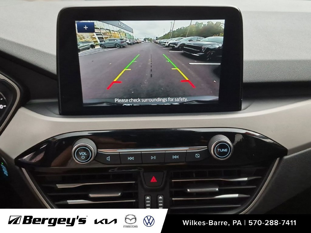 Used 2022 Ford Escape SE w/ Convenience Package FWD image 26