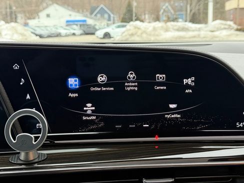 Used 2021 Cadillac Escalade Premium Luxury AWD/4WD image 42