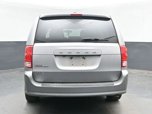 Used 2016 Dodge Grand Caravan SXT FWD image 13