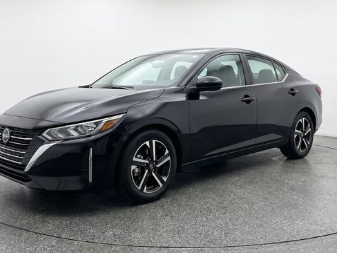 Used 2025 Nissan Sentra SV FWD image 3