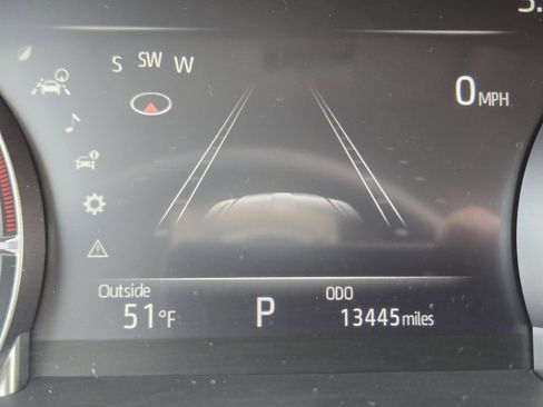 Used 2024 Toyota Highlander LE image 22