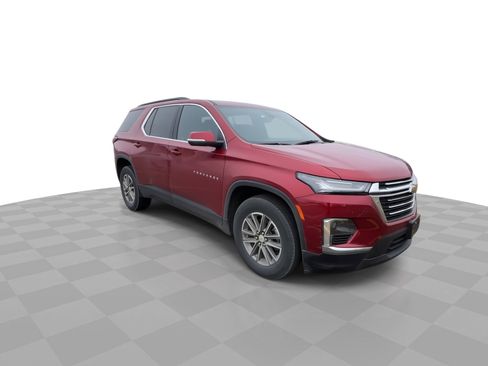 Certified 2023 Chevrolet Traverse LT image 2