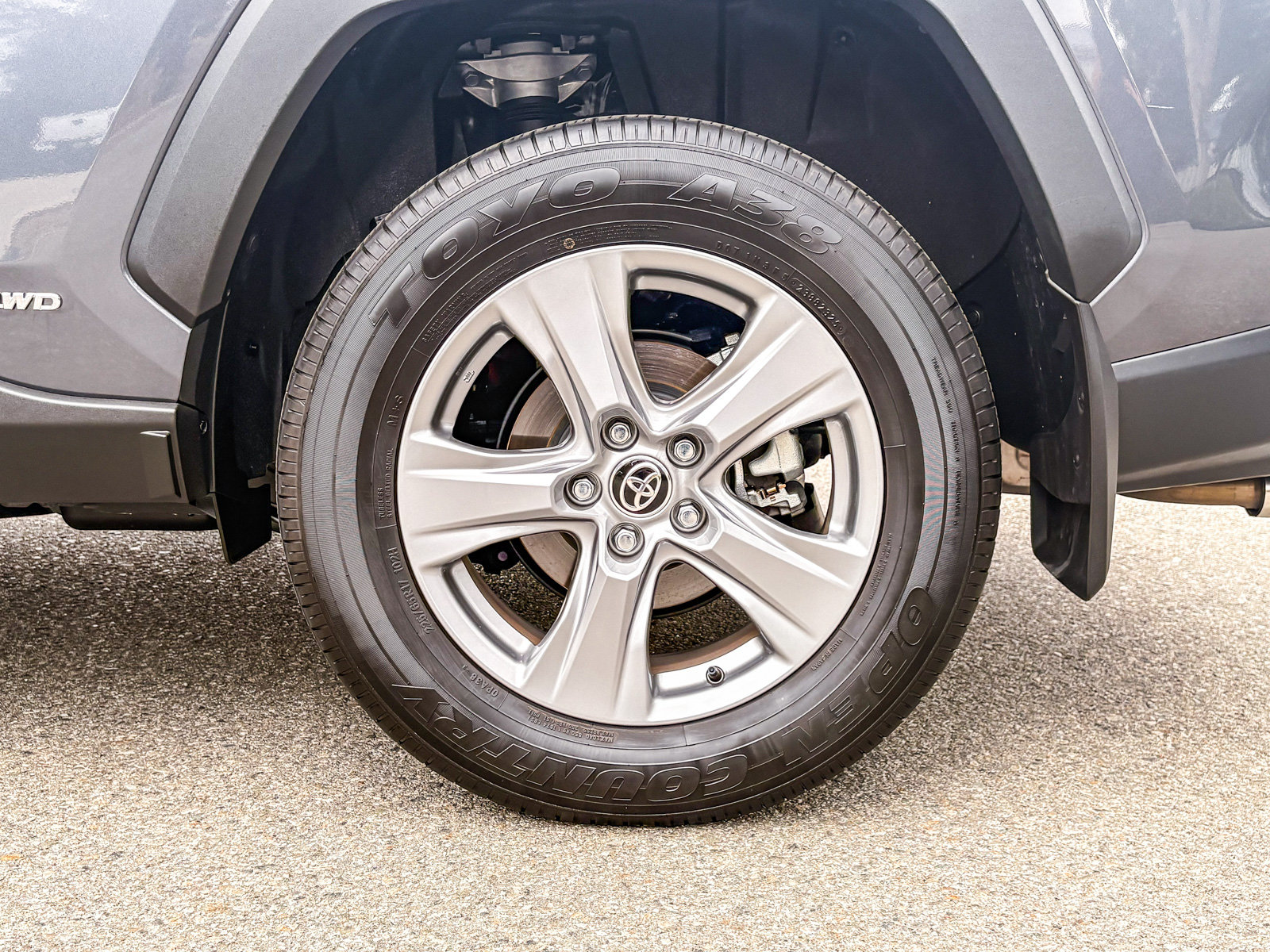 Certified 2025 Toyota RAV4 LE AWD/4WD image 10