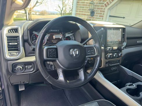 Used 2022 RAM 3500 Laramie image 17