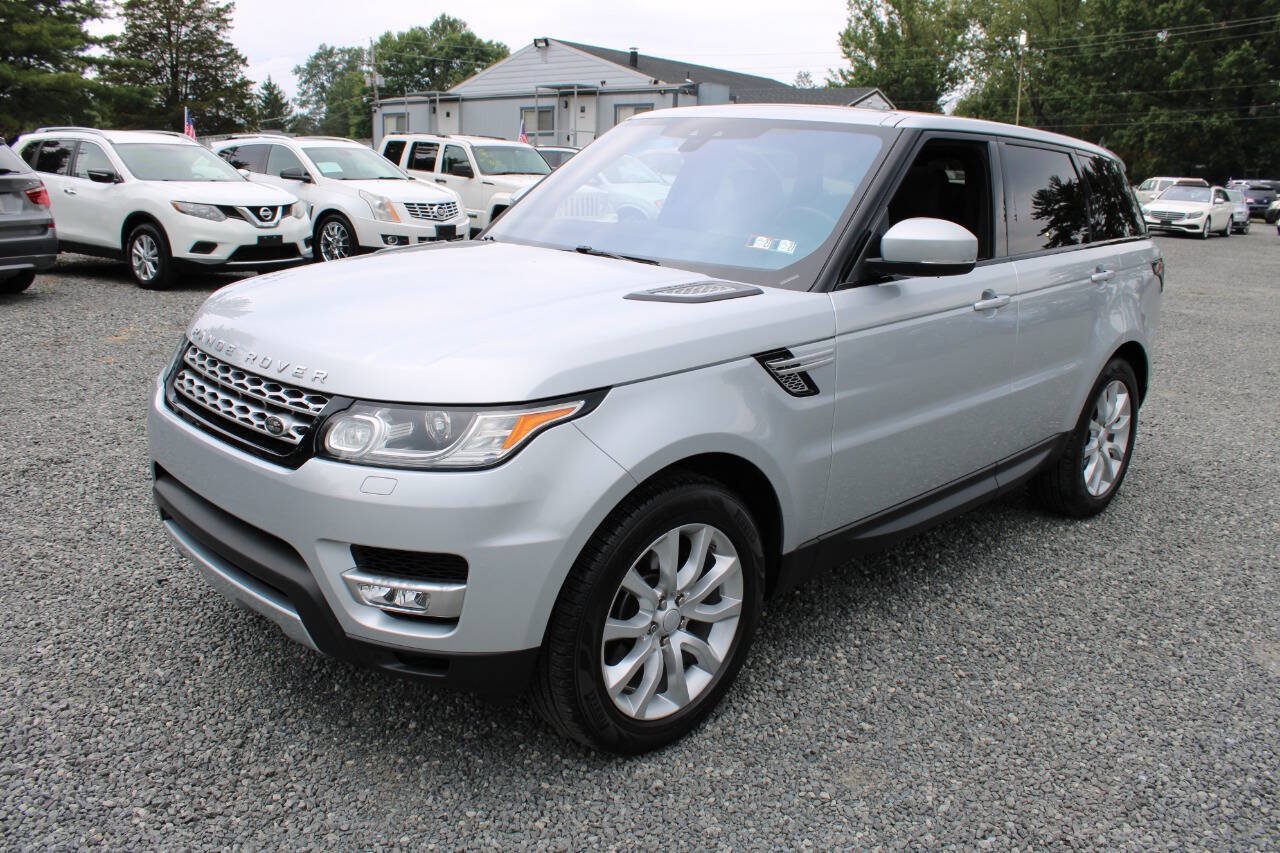 Used 2017 Land Rover Range Rover Sport HSE AWD/4WD image 2