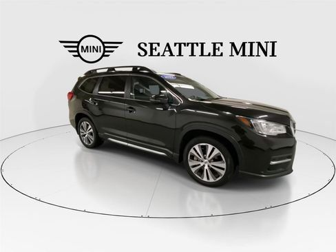Used 2022 Subaru Ascent Limited w/ Technology Package image 2