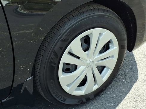 Used 2025 Nissan Versa S w/ Trunk Package FWD image 18