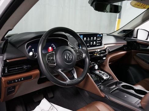 Used 2025 Acura MDX w/ Technology Package image 11