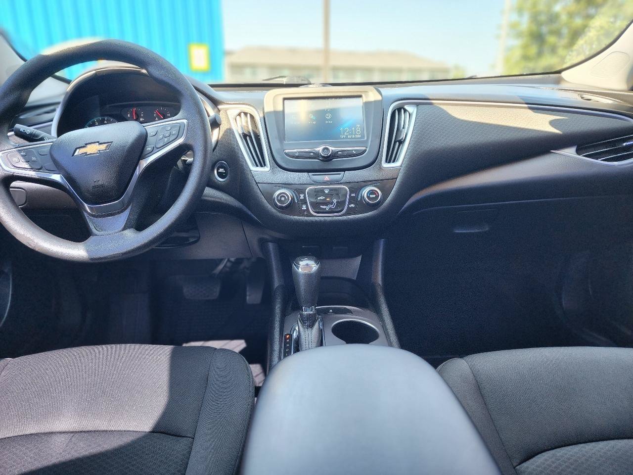 Used 2018 Chevrolet Malibu LS FWD image 15