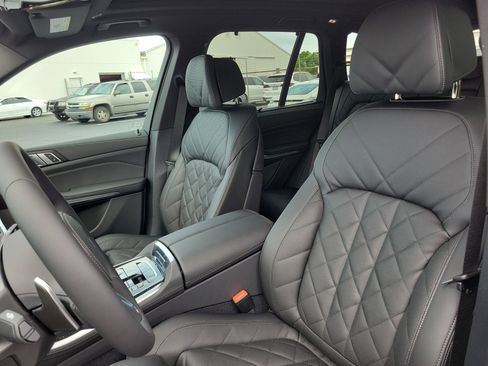 New 2026 BMW X5 sDrive40i w/ M Sport Package RWD image 17